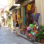 Gasse mit Läden in Nafplio